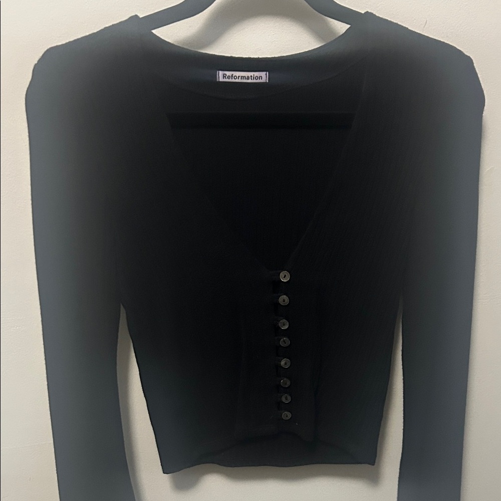 Reformation Black Ribbed V-Neck Button-Front Long Sleeve Top